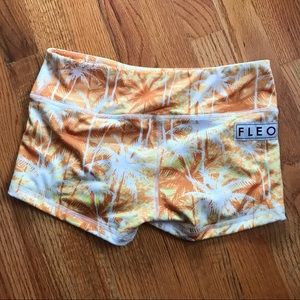 Fleo Booty Shorts - Palm Trees - Original Cut - Size Small